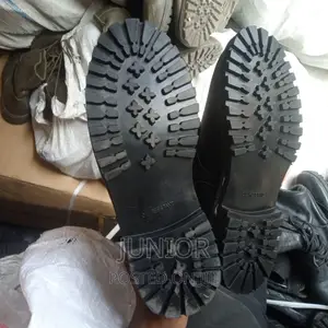 Safety Boots For Individual And Bulk Purchases