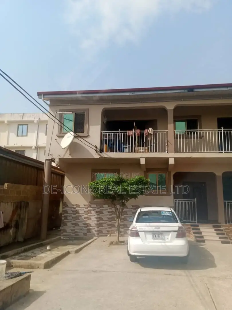 1bdrm Duplex in De-Icons Real Estate, Awutu Senya East Municipal
