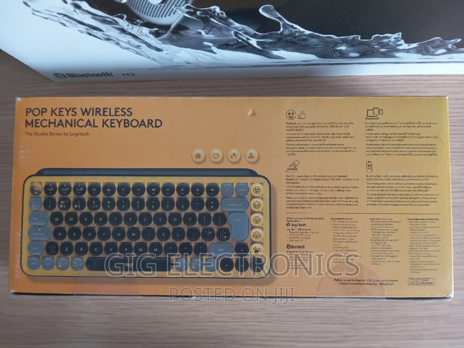 Logitech POP Keys Wireless Bluetooth Mechanical Keyboard