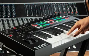 M-Audio Oxygen Pro 25