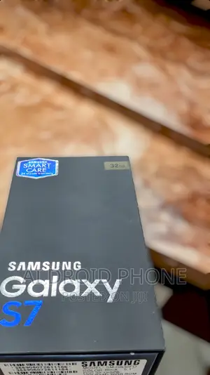 New Samsung Galaxy S7 32 GB Gray