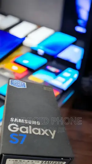 New Samsung Galaxy S7 32 GB Silver