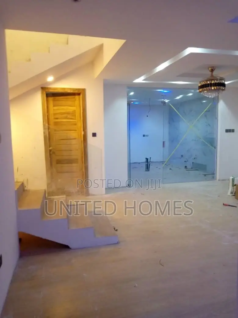 4bdrm House in Ashomang Estate for sale