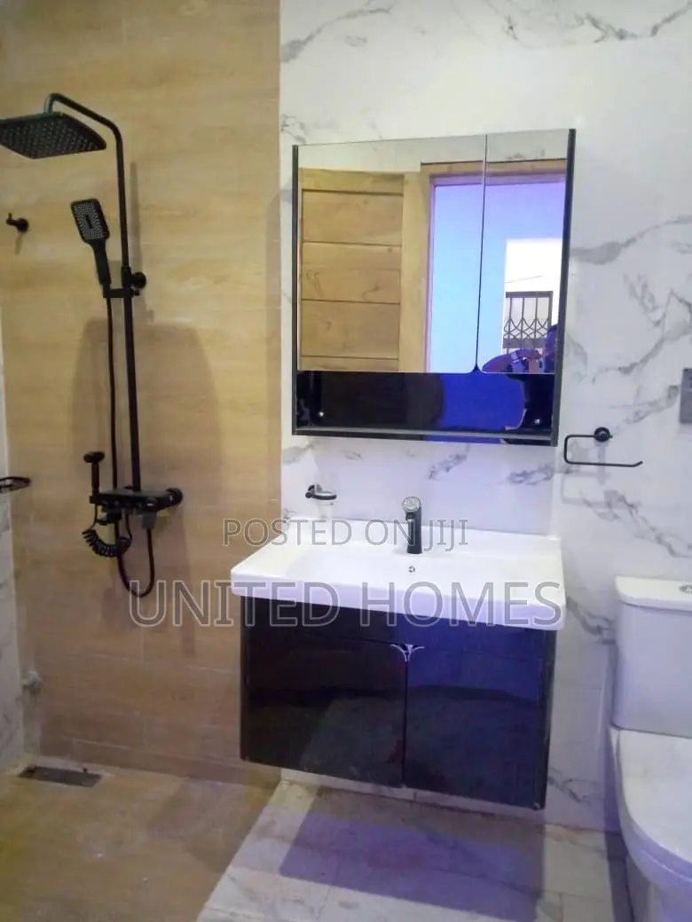 4bdrm House in Ashomang Estate for sale