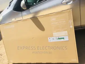 UHD Smart Samsung 55”Cu7022 Glossy LED Screen