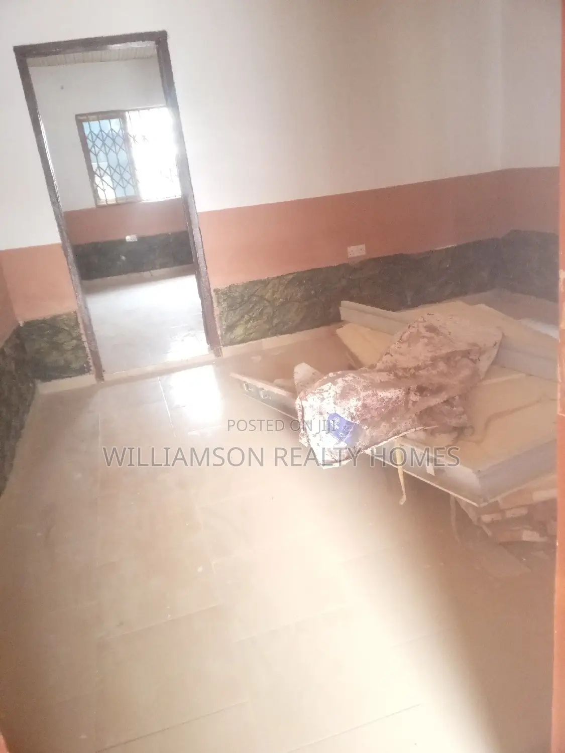 1bdrm Apartment in Community 18, Spintex for rent