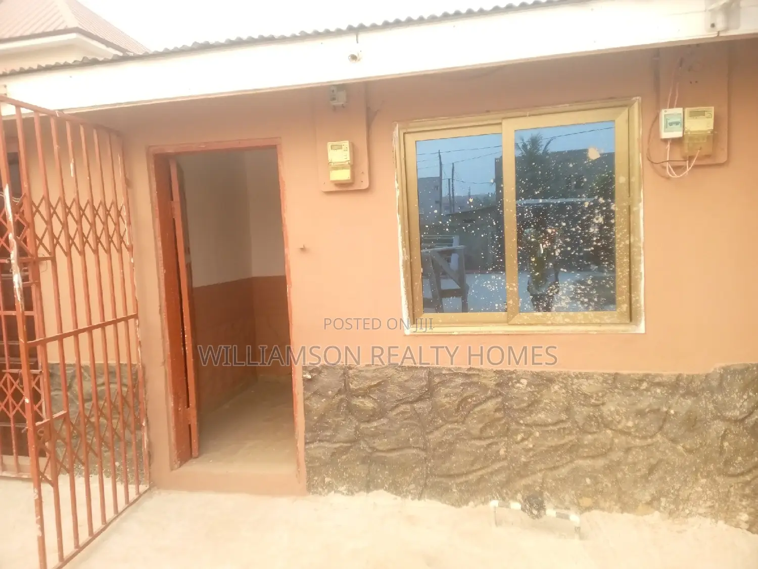 1bdrm Apartment in Community 18, Spintex for rent