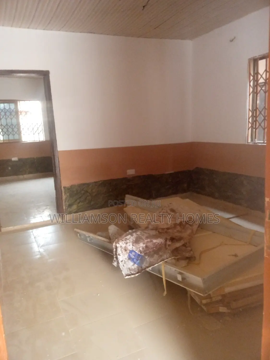 1bdrm Apartment in Community 18, Spintex for rent