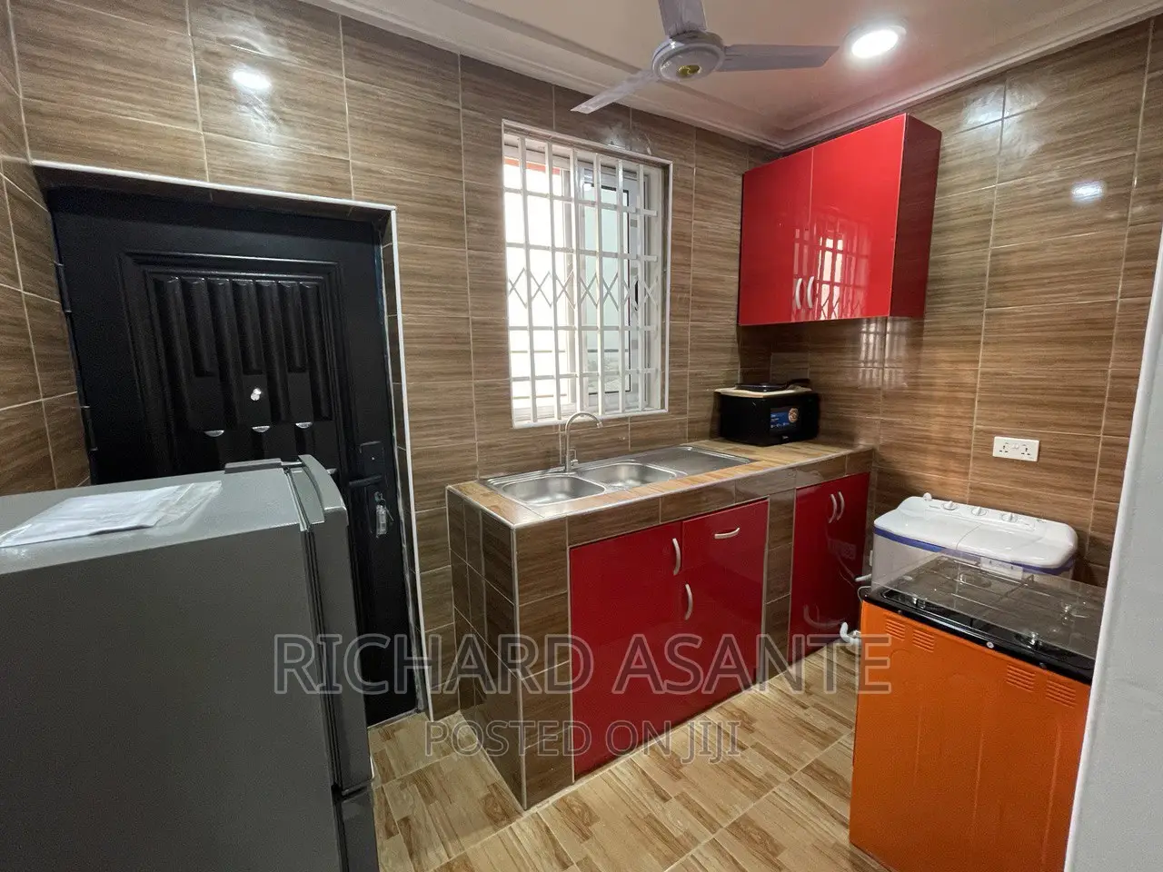 1 Bedrm Exctv House at Pokuase Fise for Short and Long Stay