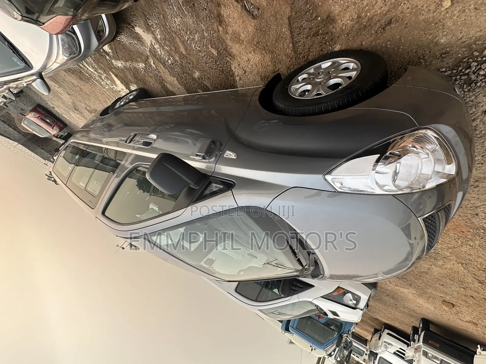 Hyundai Starex 2012 Grey