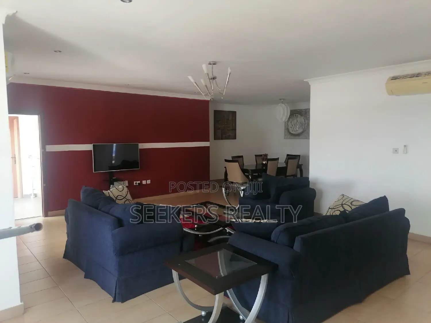 Furnished 3bdrm Apartment in Seekers Realty, Oxford Street for rent