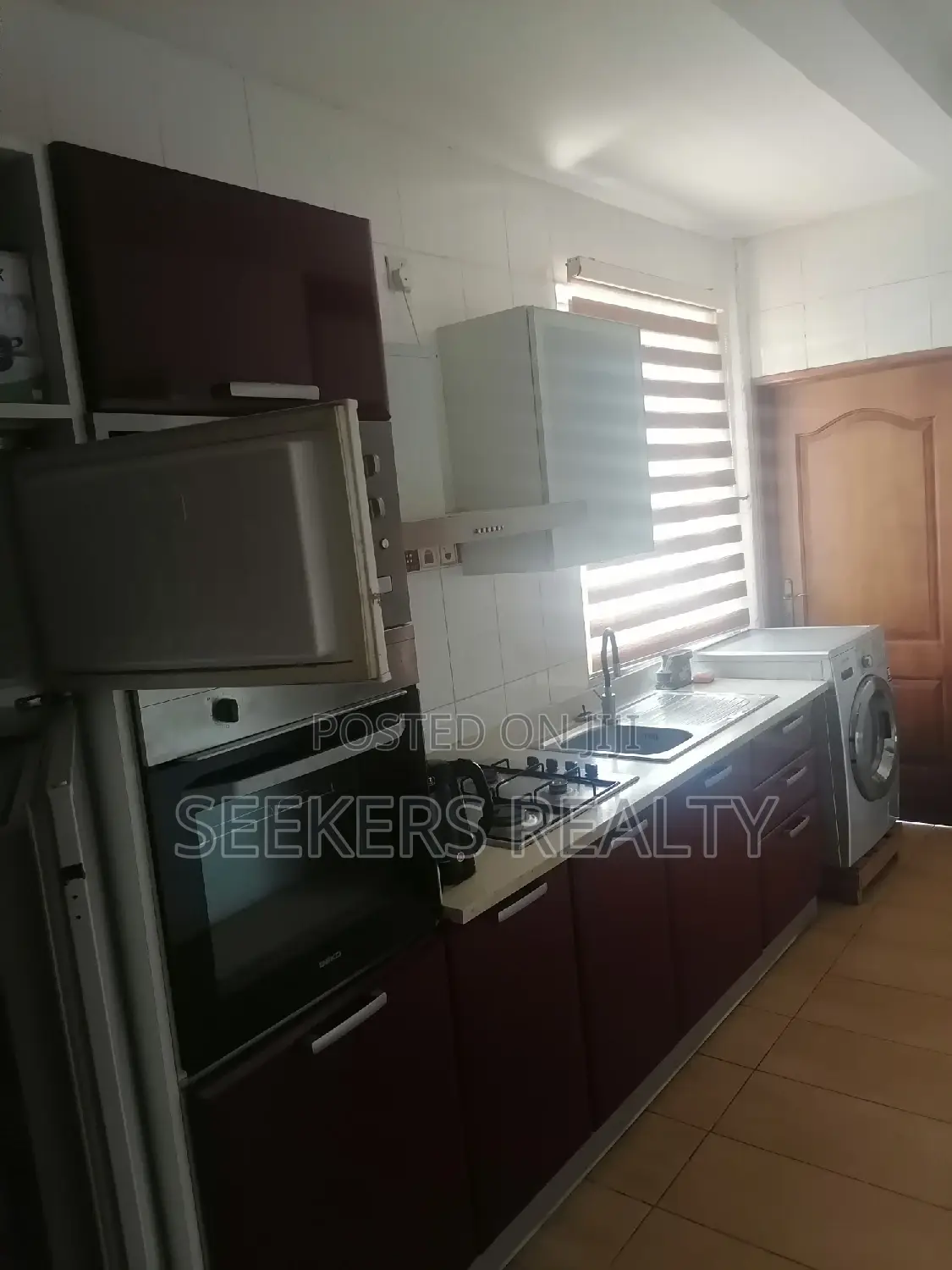 Furnished 3bdrm Apartment in Seekers Realty, Oxford Street for rent