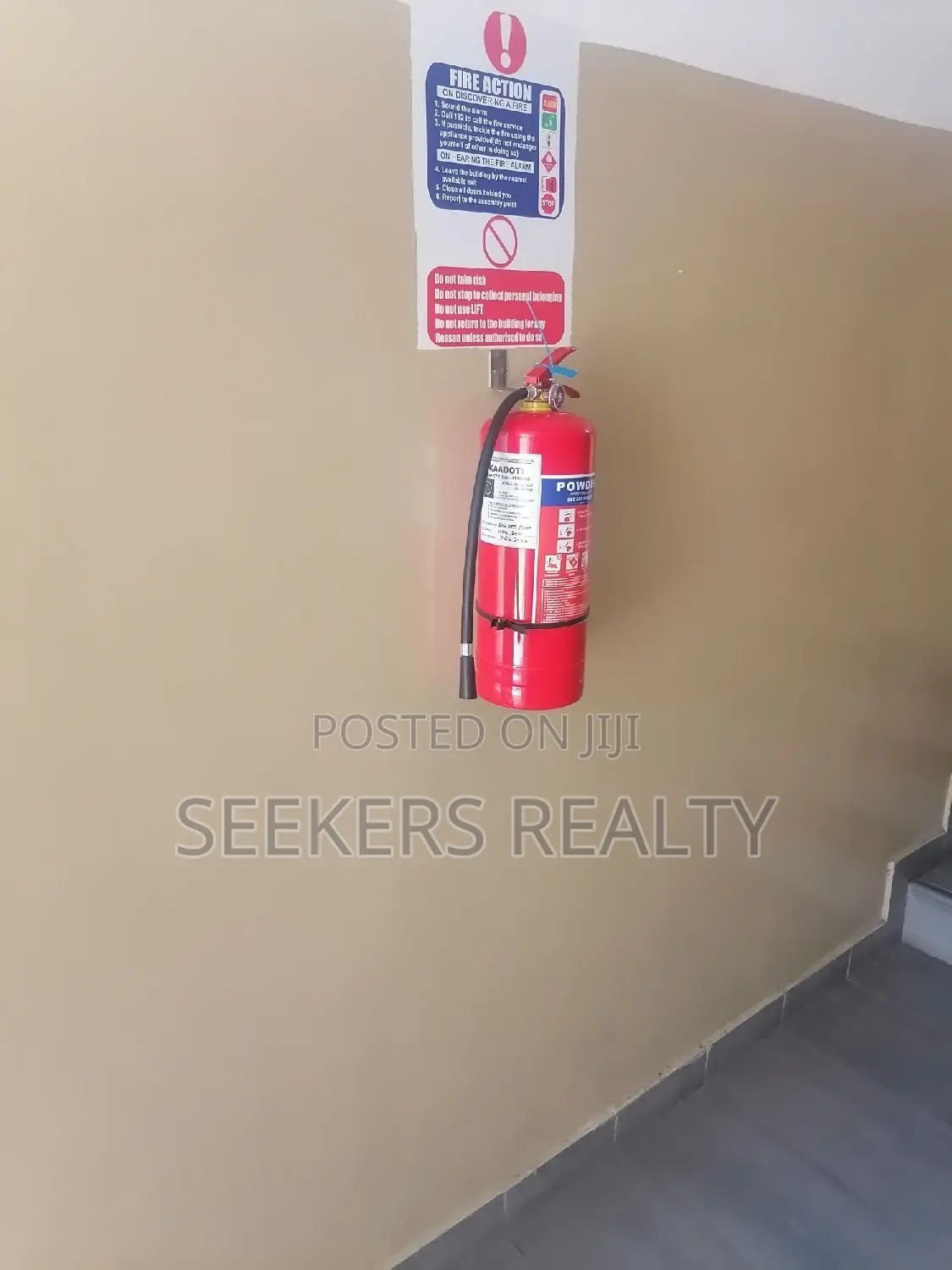 Furnished 3bdrm Apartment in Seekers Realty, Oxford Street for rent