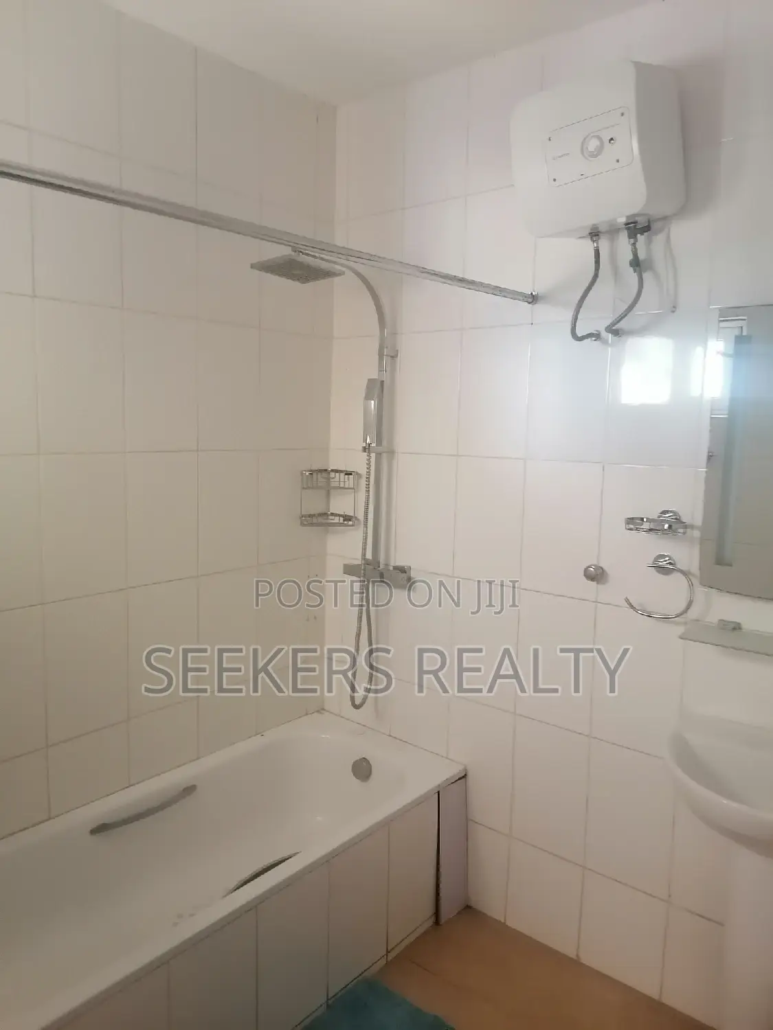 Furnished 3bdrm Apartment in Seekers Realty, Oxford Street for rent