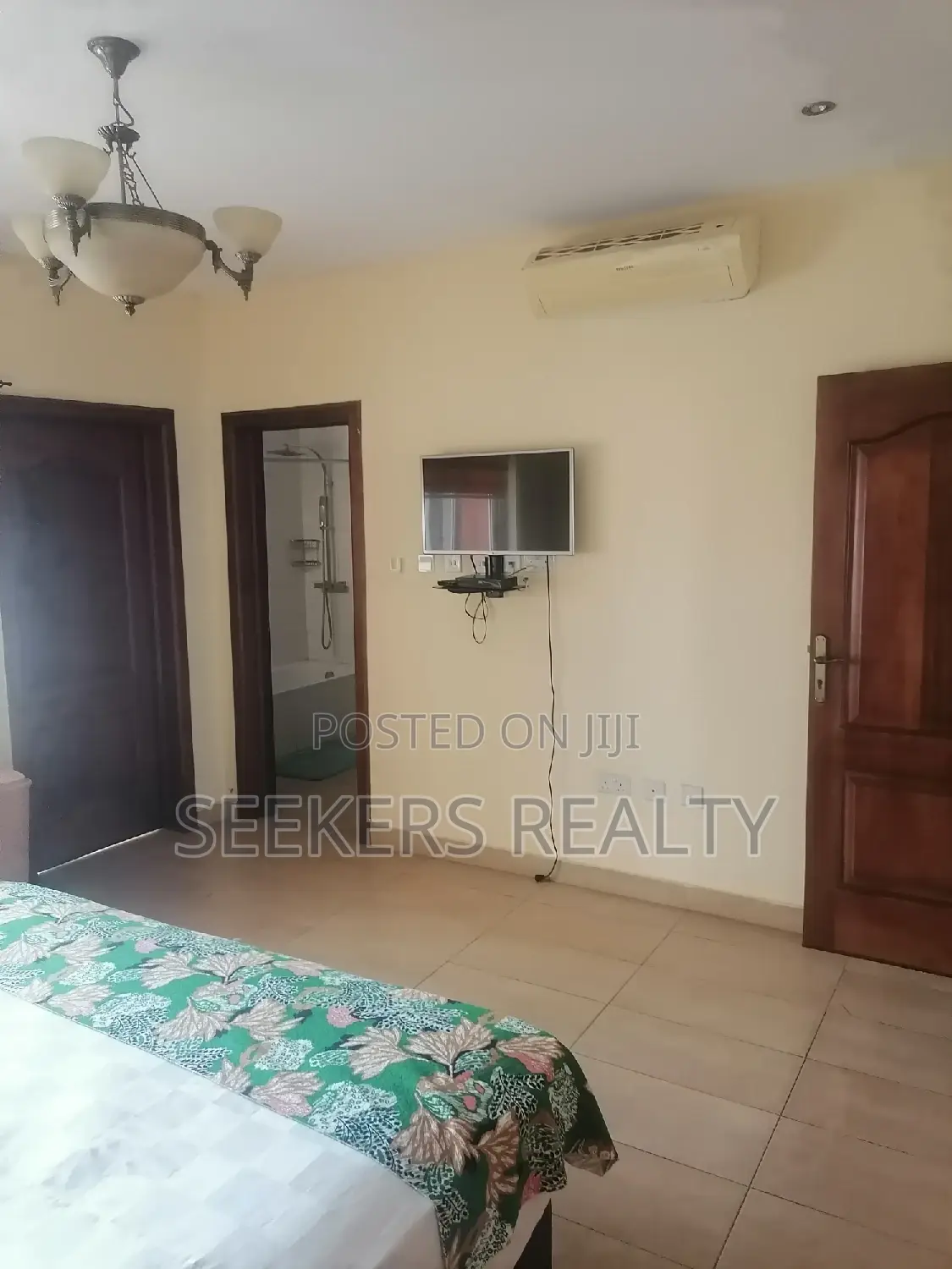 Furnished 3bdrm Apartment in Seekers Realty, Oxford Street for rent