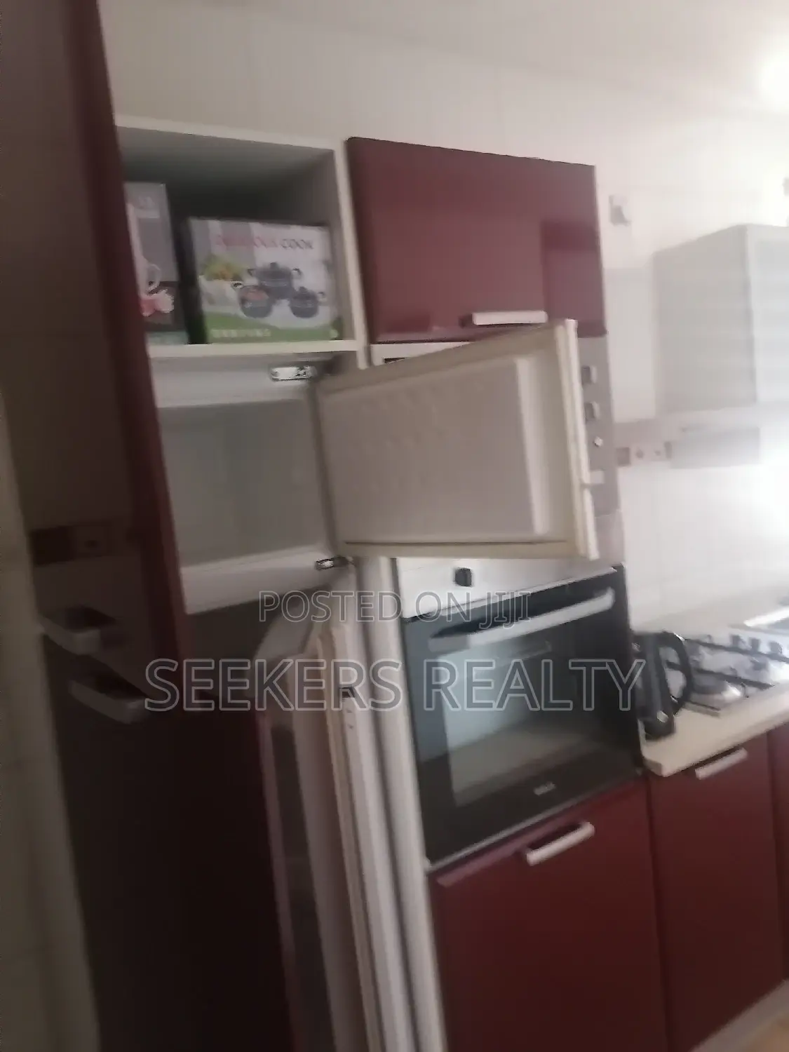 Furnished 3bdrm Apartment in Seekers Realty, Oxford Street for rent