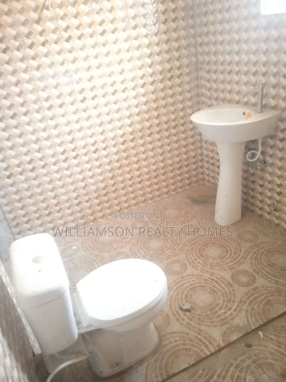 1bdrm Apartment in Hfc Estate Area, Spintex for rent