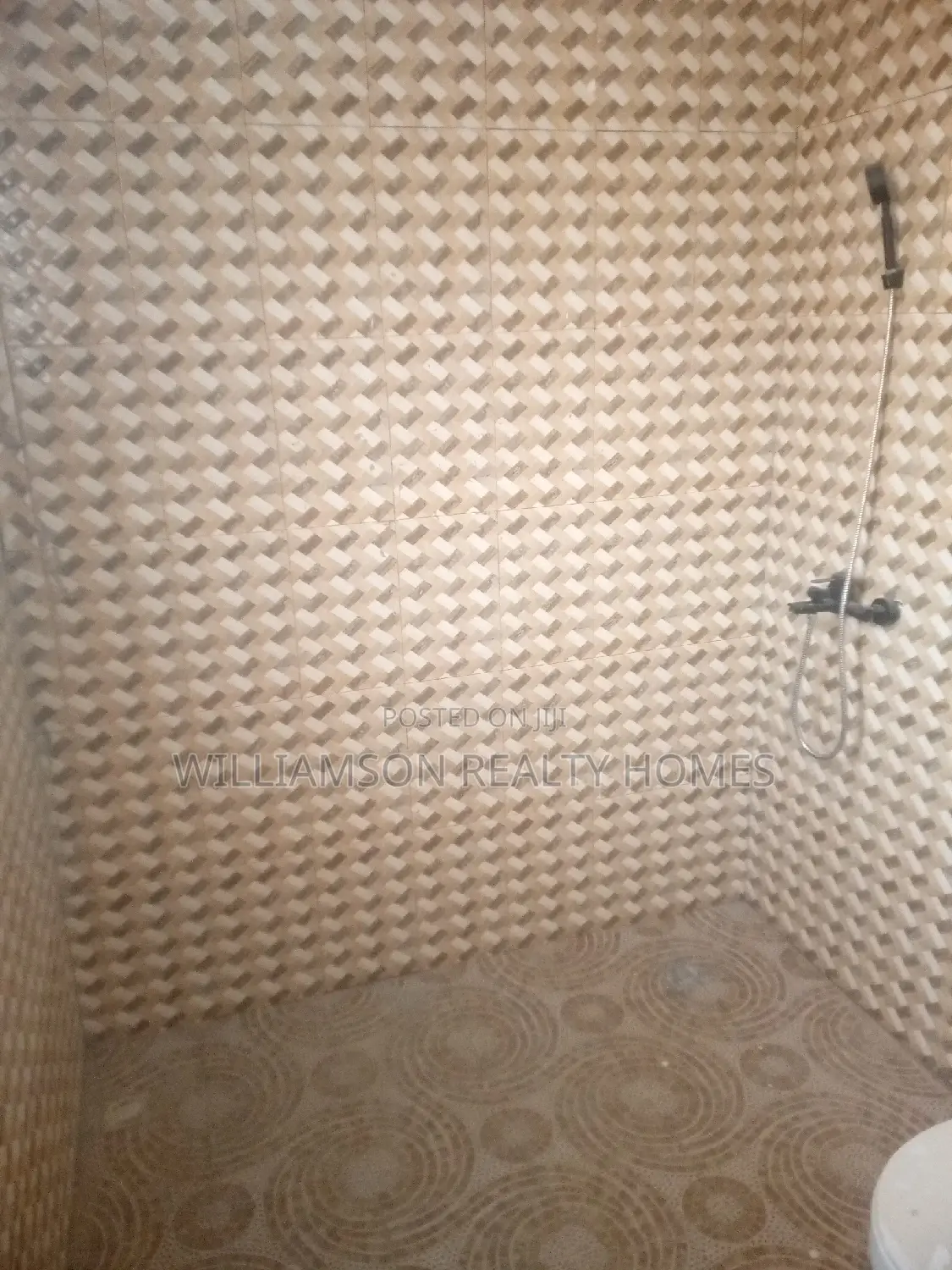 1bdrm Apartment in Hfc Estate Area, Spintex for rent