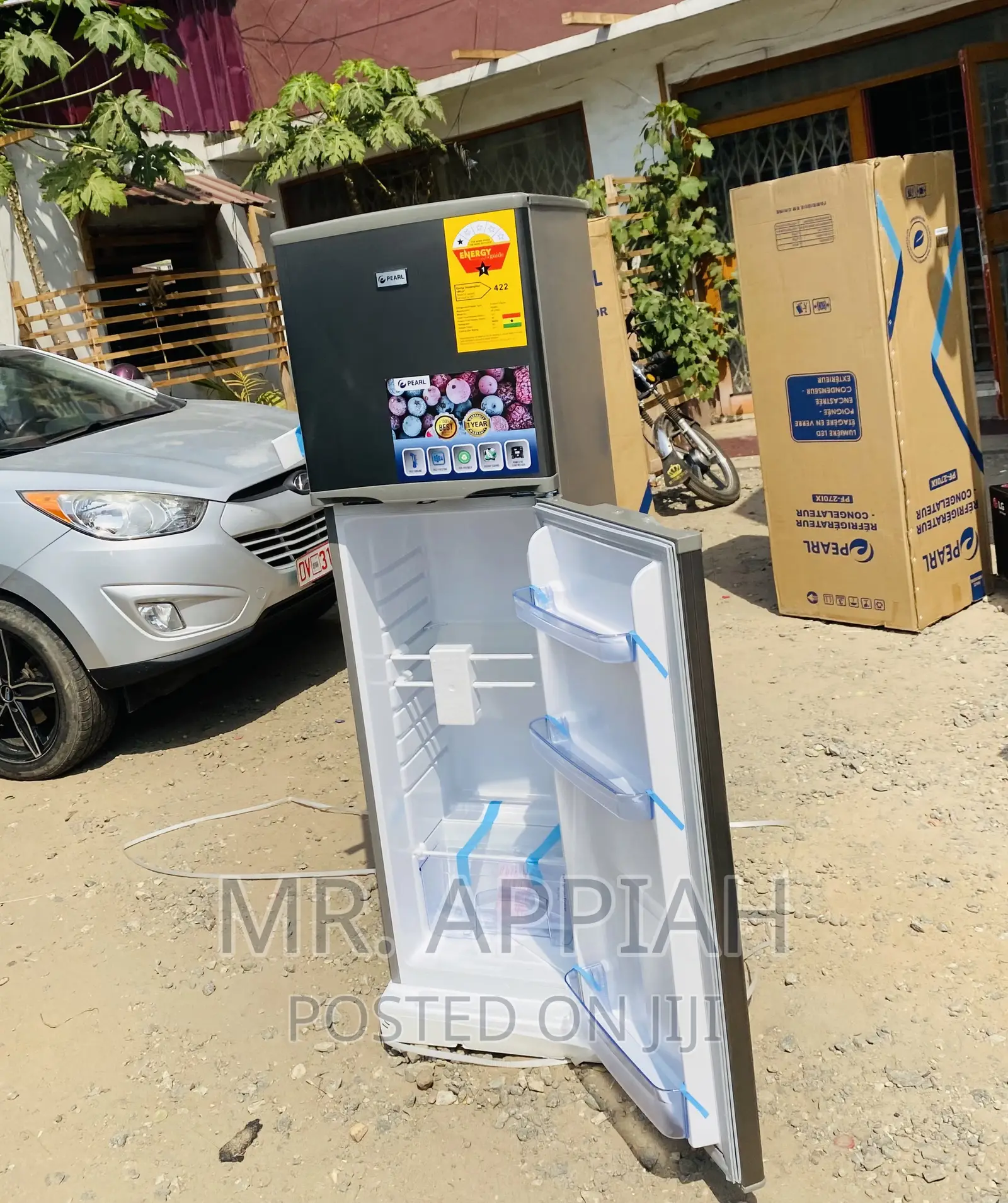 Top Freezer Pearl PF-270 Ix Electric Refrigerator.