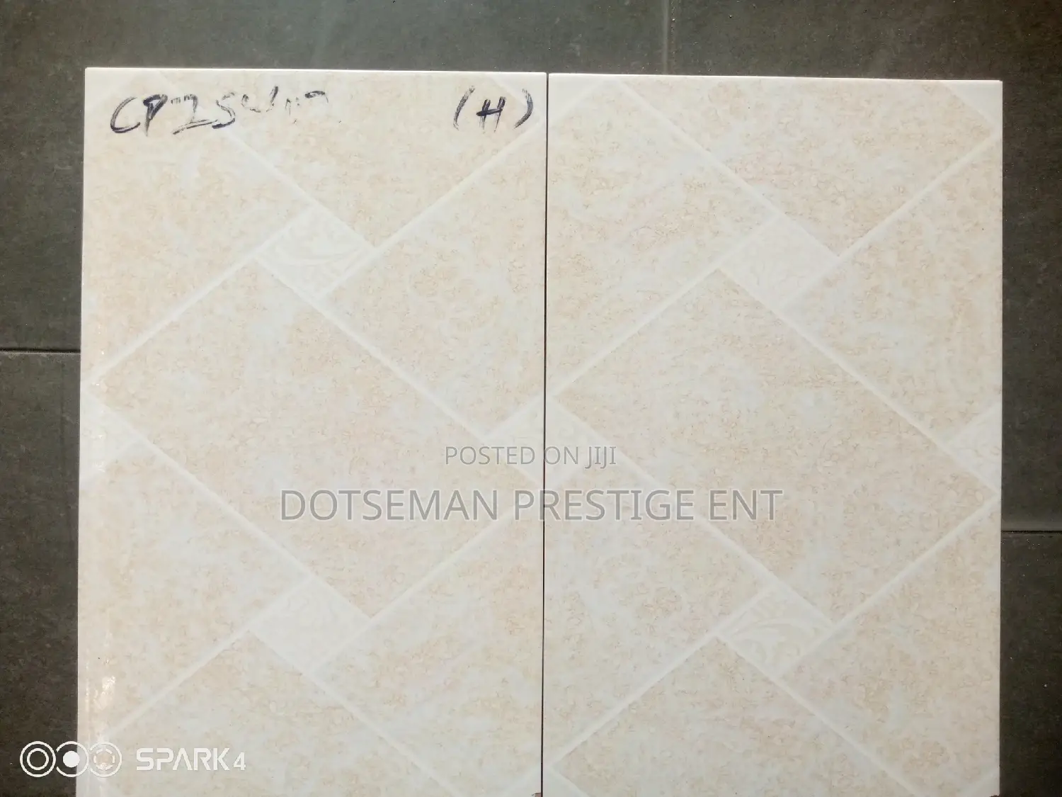 25 X 40 Tiles