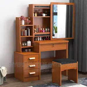 Dressing Mirror / Dresser