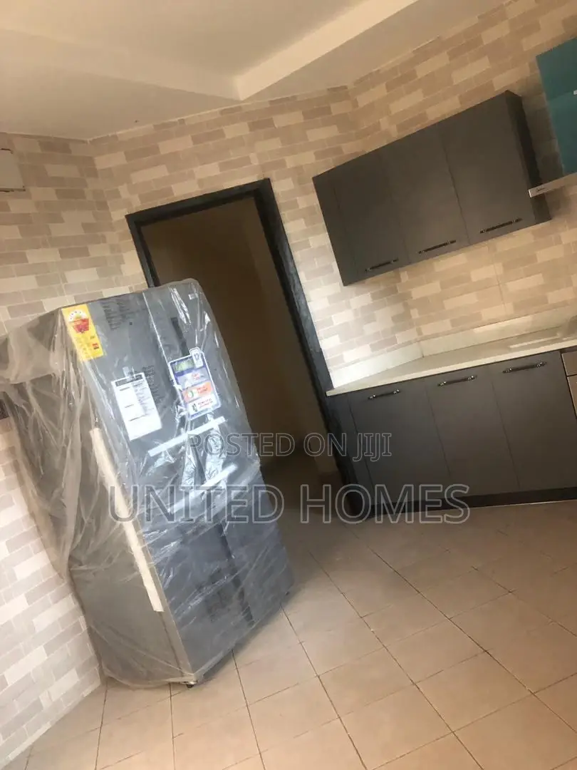 4bdrm House in Dzorwulu for rent