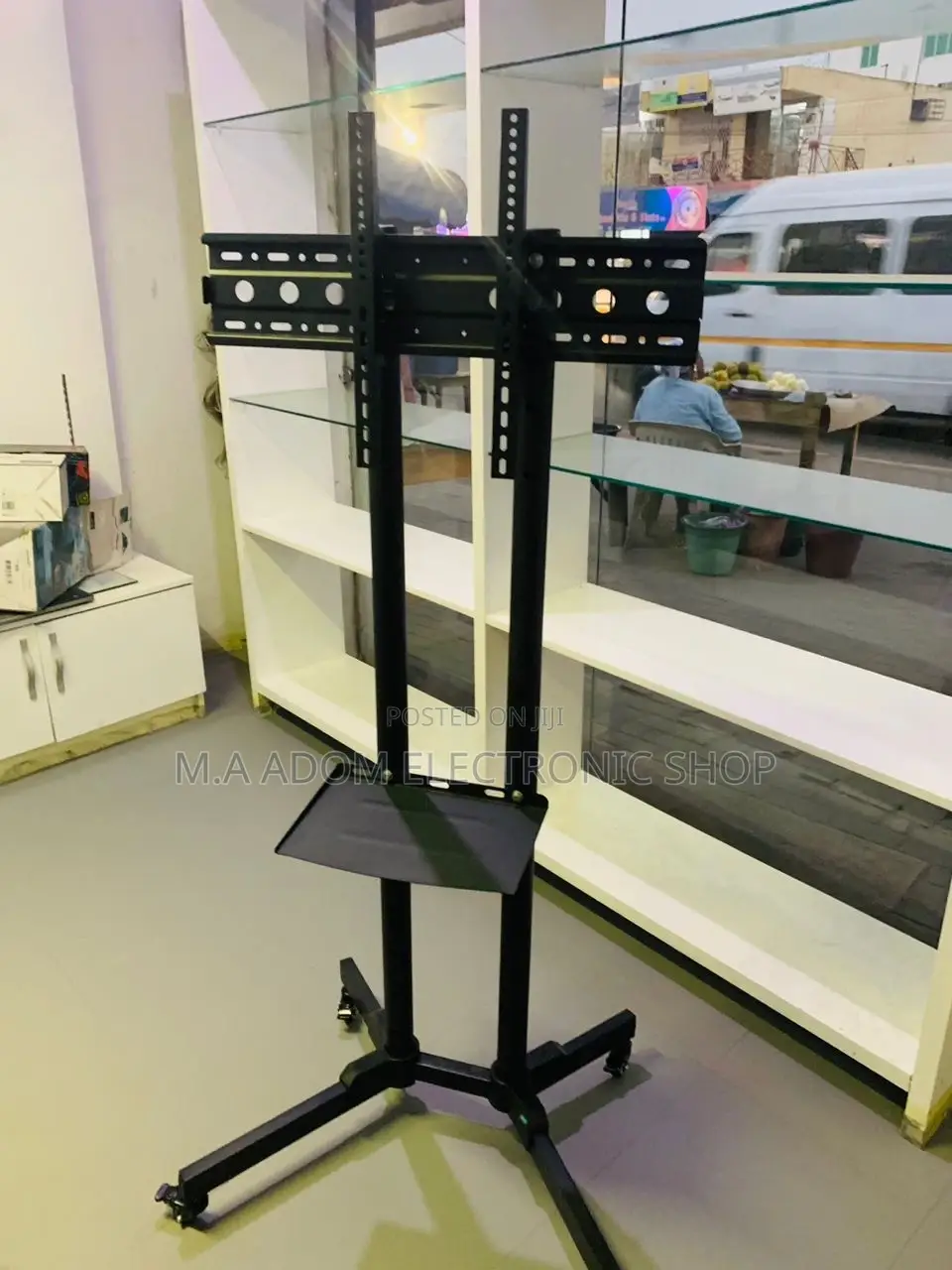 Quality Yet Affordable Moveable Tv Trolly for 32”-65”,Black.