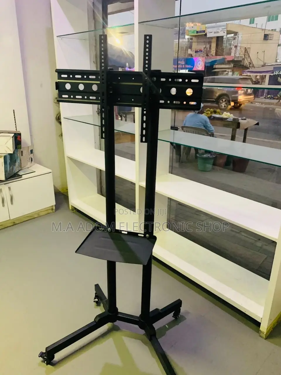 Sealed in Box Moveable Tv Trolly for 32”-65 Inch Tv,Black.