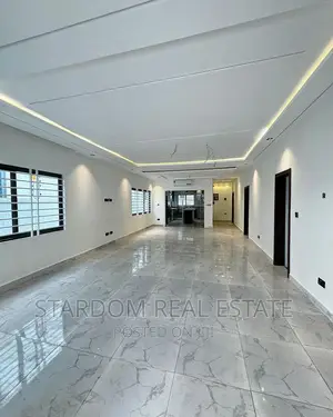 3bdrm Duplex in Lake Side Estate for sale