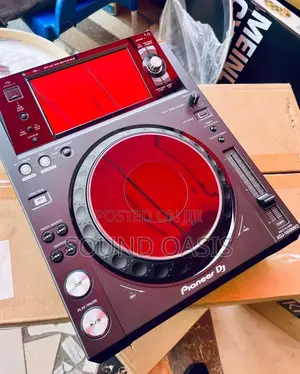 Pioneer XDJ-1000MK2
Performance DJ Multi Player
