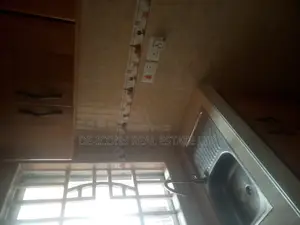 1bdrm Duplex in De-Icons Real Estate, Awutu Senya East Municipal