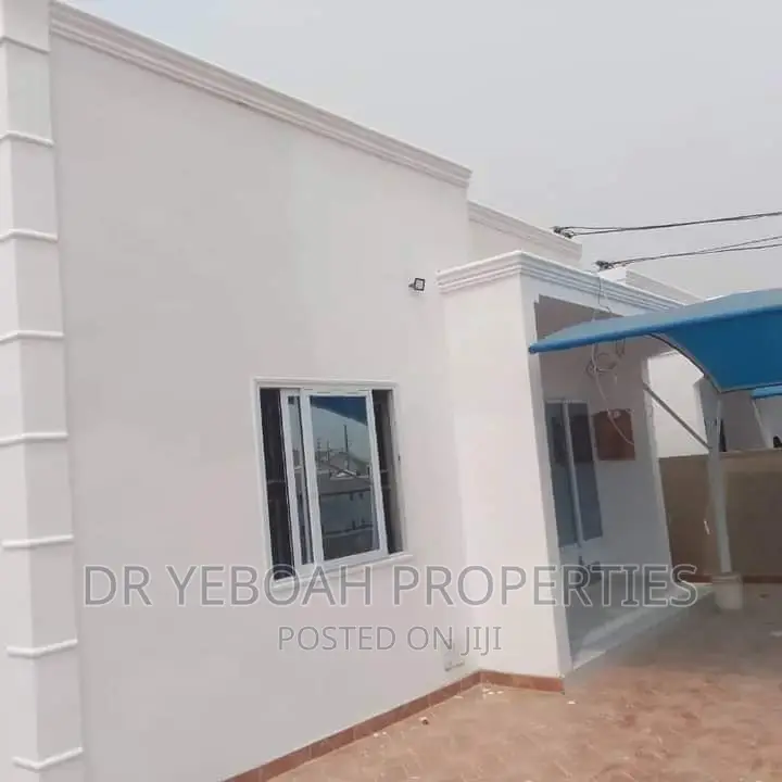 3bdrm House in Spintex:- 3 Bedrooms for sale