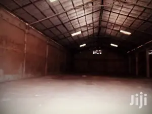 Warehouse For Rent Tema