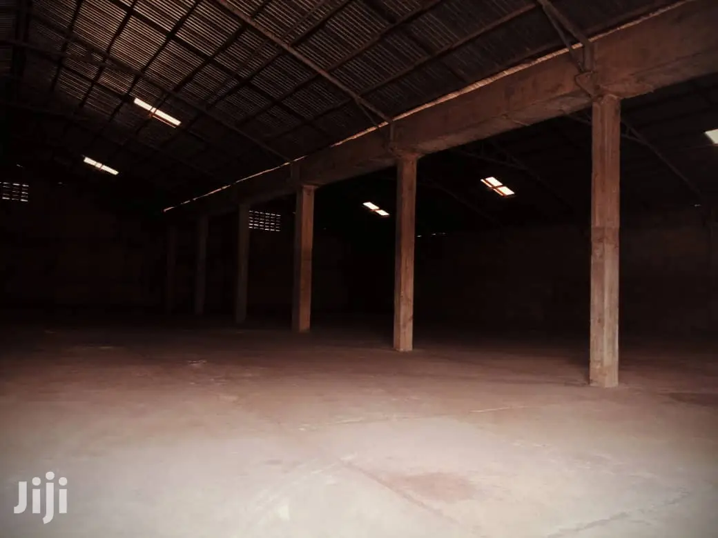 Warehouse For Rent Tema
