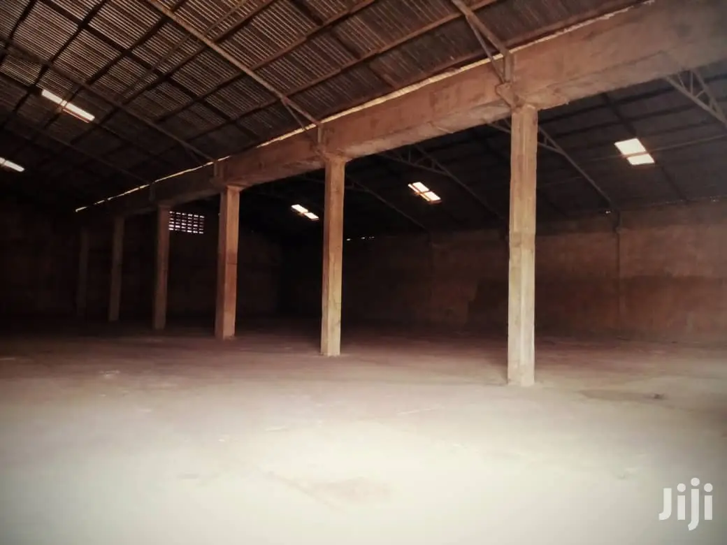 Warehouse For Rent Tema