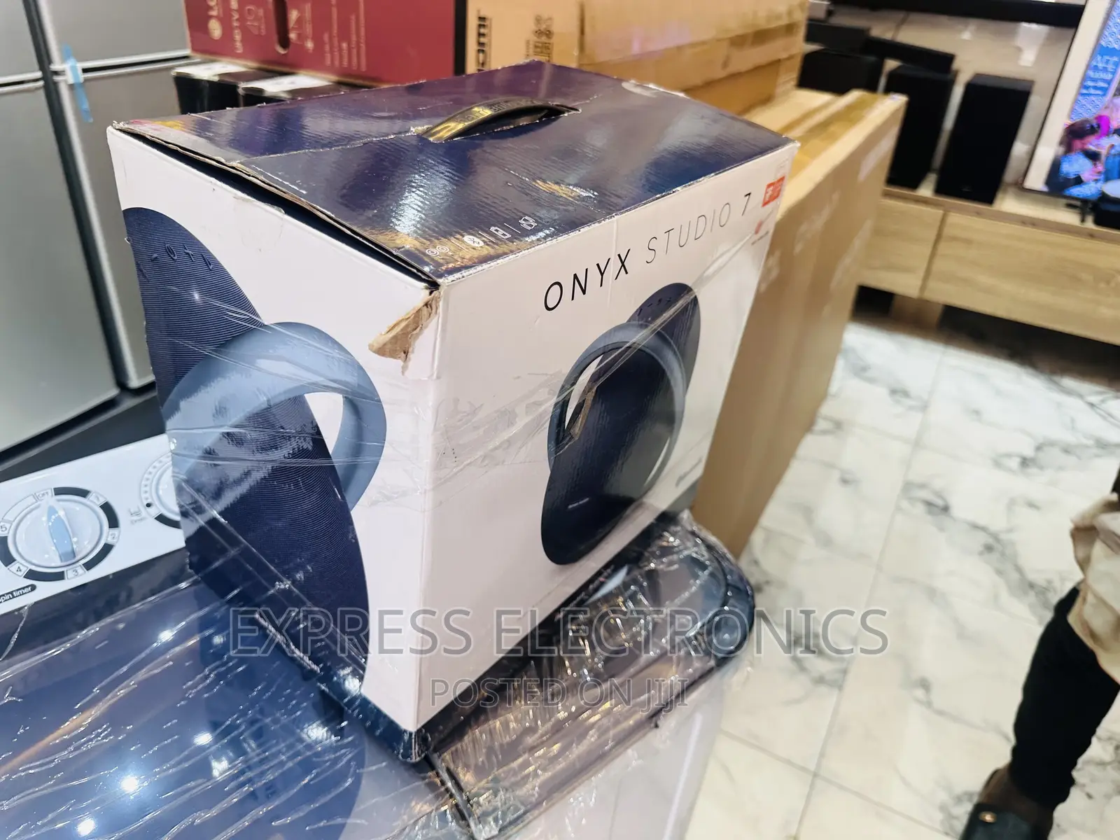 Bluetooth Speaker  Harman Kardon Onyx 7