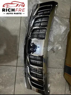 Mitsubishi L200 2015/2016/2017 Front Grille/Shells