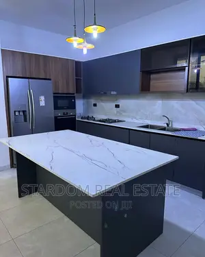 3bdrm Duplex in School Junction for rent