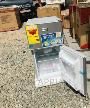 Fabulous Nasco Nasf2-120 2 Door Table Top Electric Fridge.