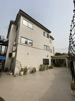 Furnished 15bdrm Block of Flats in Osu for sale