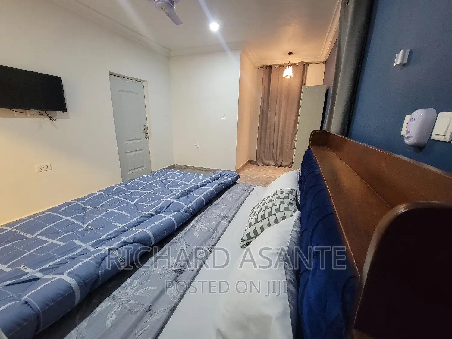 1 Bedroom Short Stay and Vacation Apartment at Pokoasi-Fise