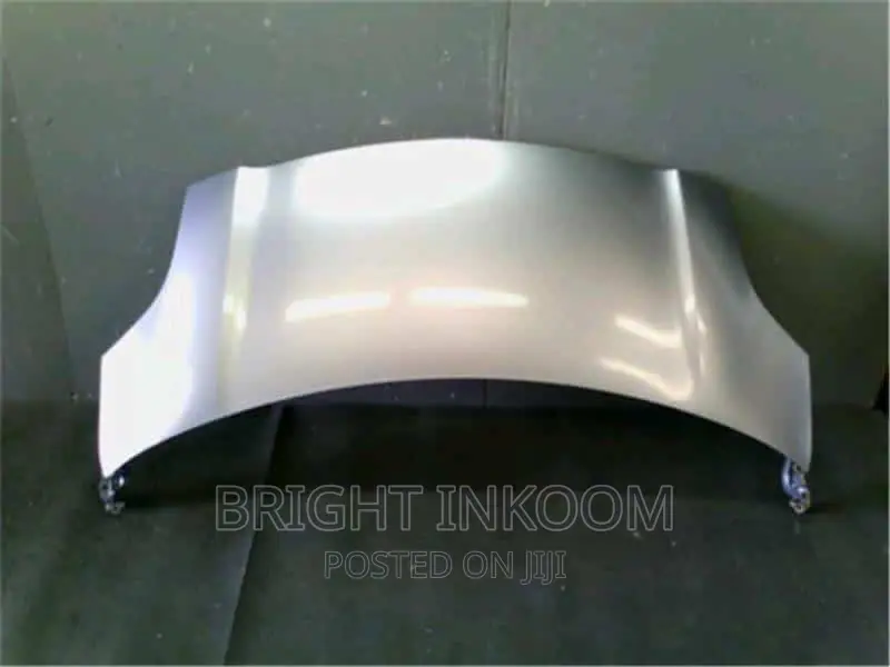 Toyota Vitz 2010 2011 2012 2013 Bonnets