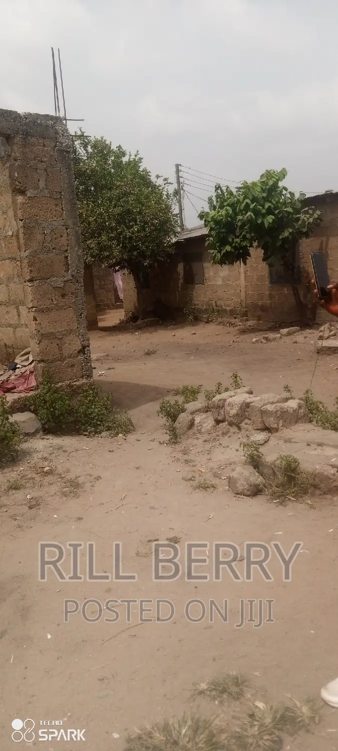 One Bedroom Chamber and Hall Uncompleted