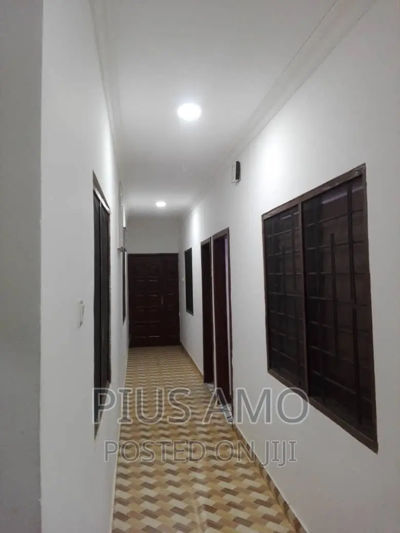 3bdrm House in Teshie for rent