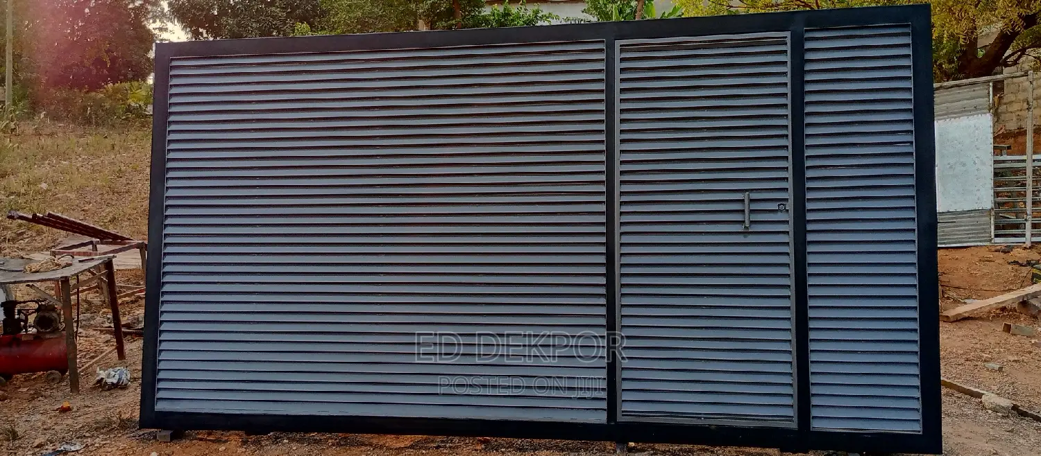 Galvanized Metal Sliding Gate