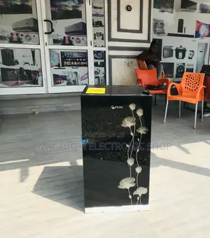Purchase Classic Pearl PF-109 Single Door Electric Fridge.