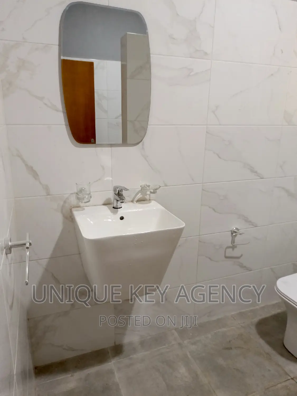 2bdrm Apartment in Unique Key Agency, Osu for rent