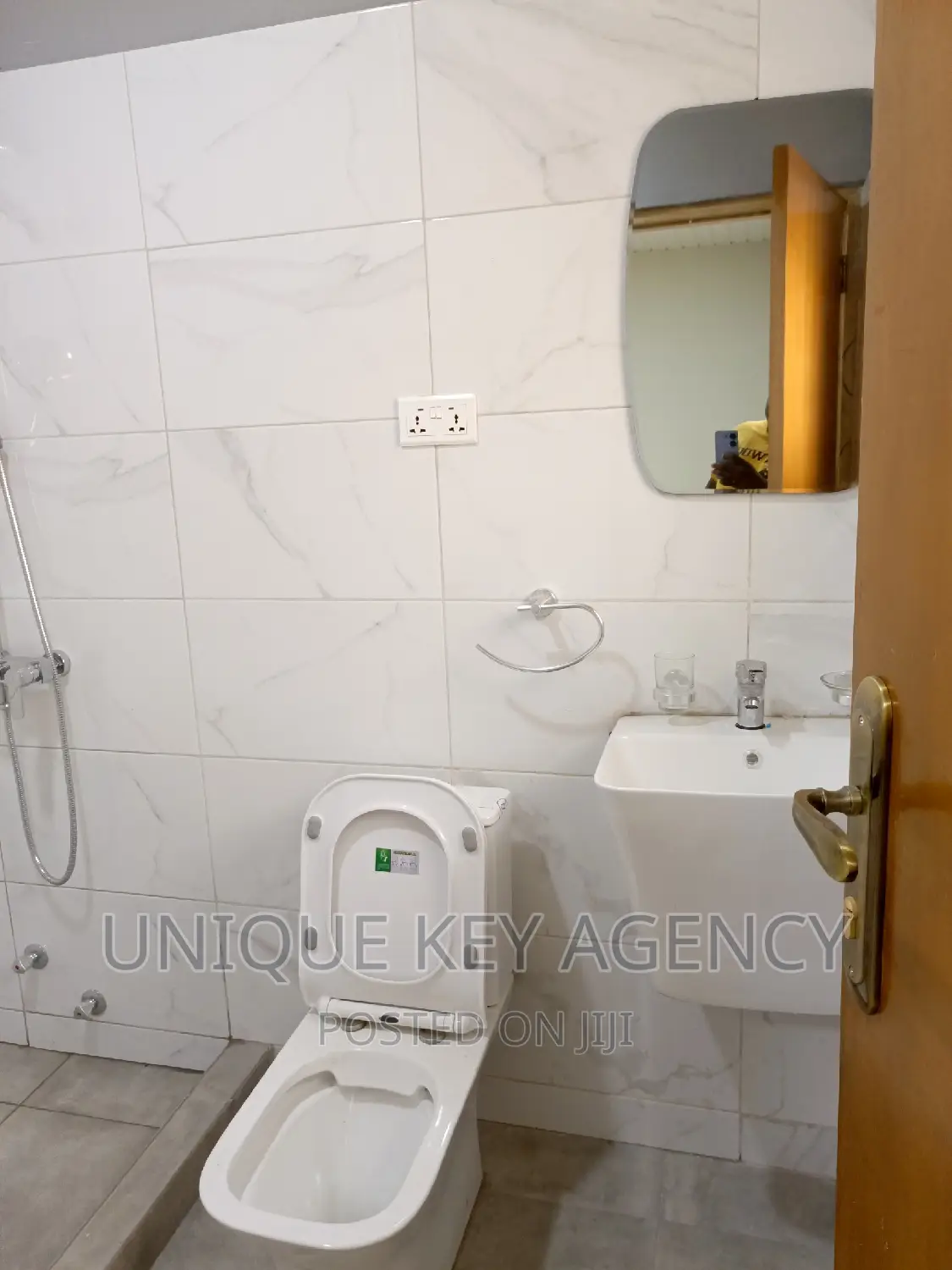 2bdrm Apartment in Unique Key Agency, Osu for rent