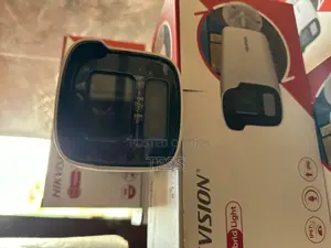 Hikvision IP Camera 4MP Smarthybrid Lightbullet With Audio