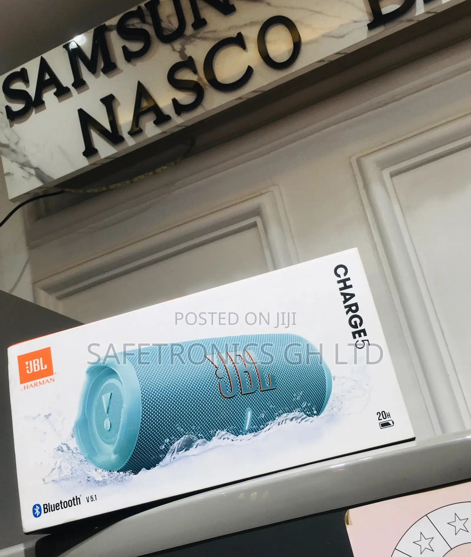Flip 5 Electric Blue Wireless Bluetooth JBL Speaker